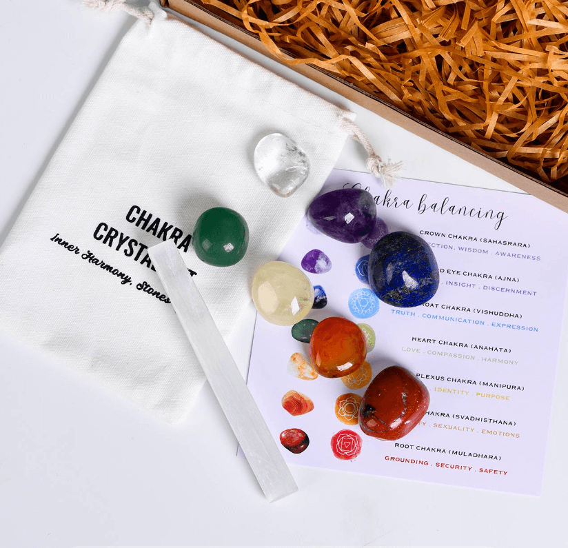 7 Chakra Healing Crystal Set- Balancing Body And Mind with 7 crystals as gift for family and friends