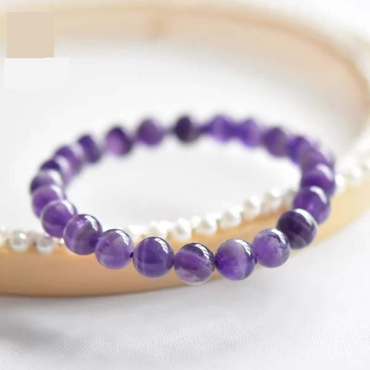 Dreamy Amethyst Bracelet for wisdom and spirituality, showcasing vibrant amethyst beads designed to enhance creativity and reduce stress.